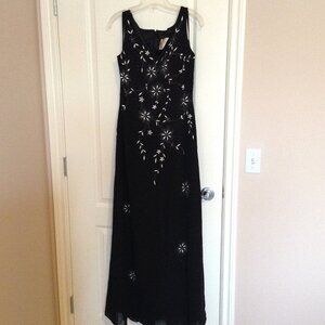 La Cache Couture Women's Black Maxi Dress Gown Embroidery Beaded